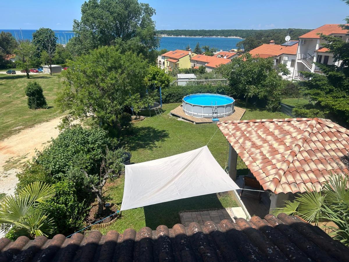 Stone House Chiara Seaview Apartment Funtana Exterior photo